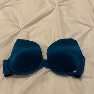 Victoria secret very sexy push up bra 32